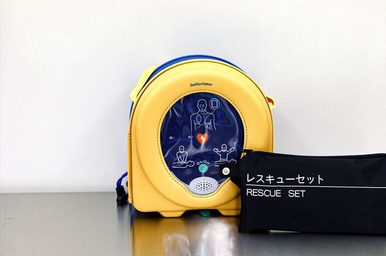AEDのバッテリーや各部品の交換時期とは？